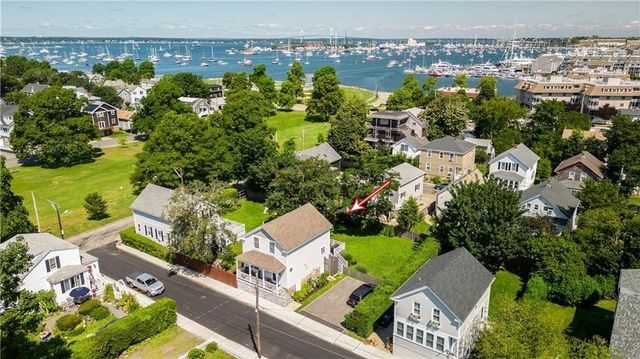 40 Grafton Street, Newport, RI 02840