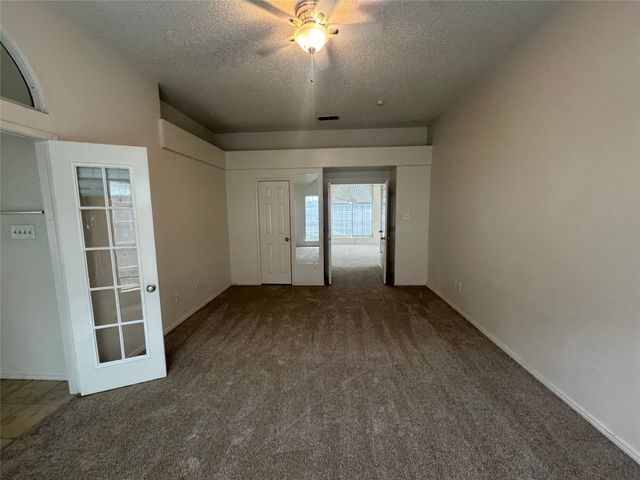 959 Grasswood Court, Arlington, TX 76017