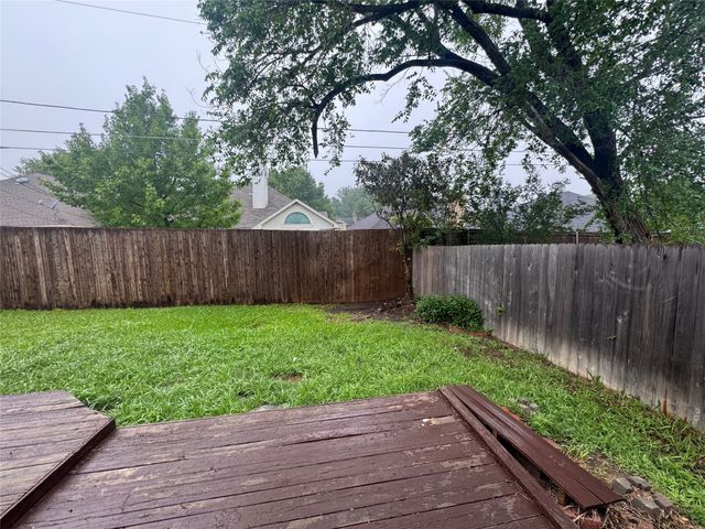 959 Grasswood Court, Arlington, TX 76017