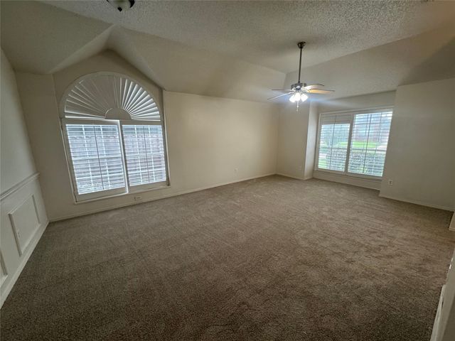 959 Grasswood Court, Arlington, TX 76017