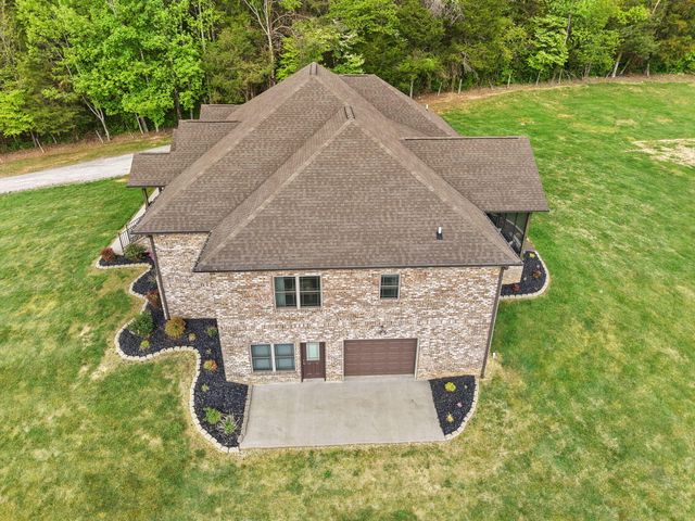 218 Gladstone Wesley Road, Science Hill, KY 42553
