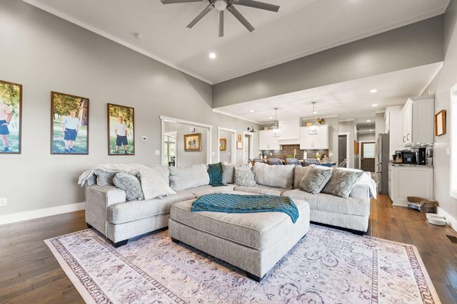 218 Gladstone Wesley Road, Science Hill, KY 42553