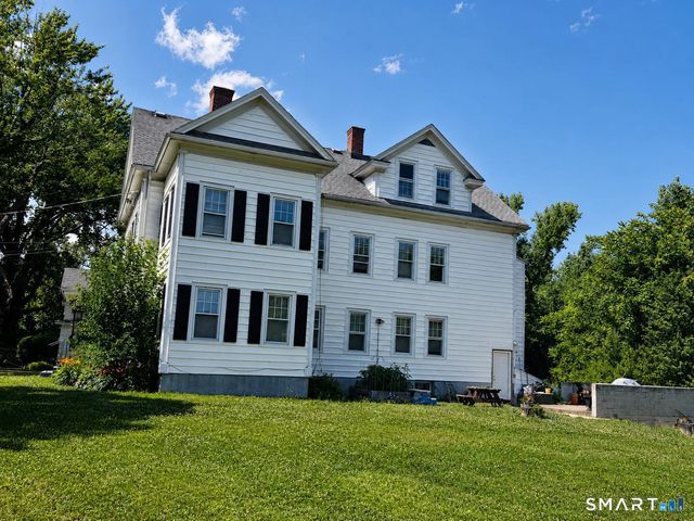 480-482 Hartford Avenue, Wethersfield, CT 06109