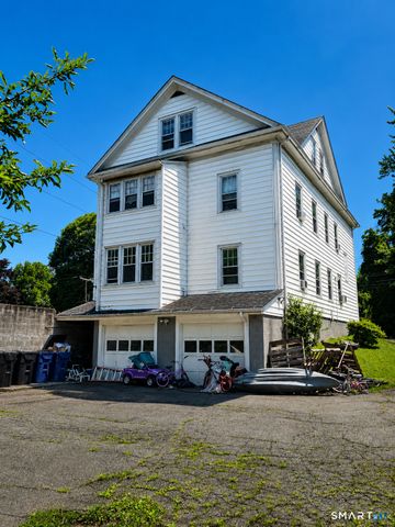 480-482 Hartford Avenue, Wethersfield, CT 06109