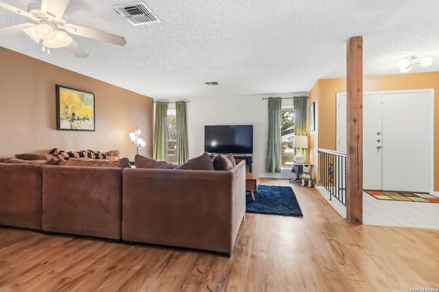 13719 Sunny, San Antonio, TX 78217