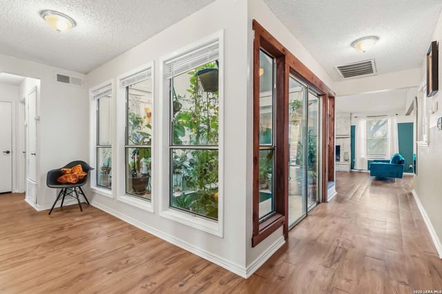 13719 Sunny, San Antonio, TX 78217