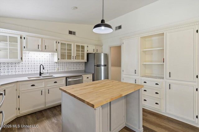 1110 Post Road, Clinton, MS 39056