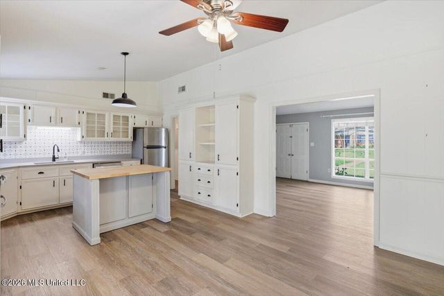 1110 Post Road, Clinton, MS 39056