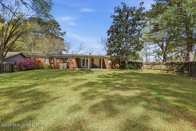 1110 Post Road, Clinton, MS 39056
