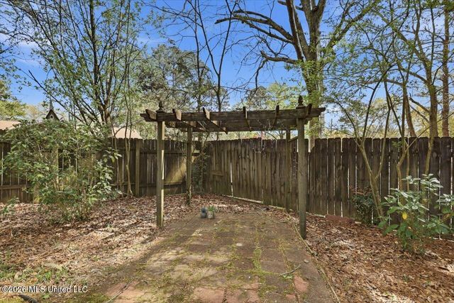 1110 Post Road, Clinton, MS 39056