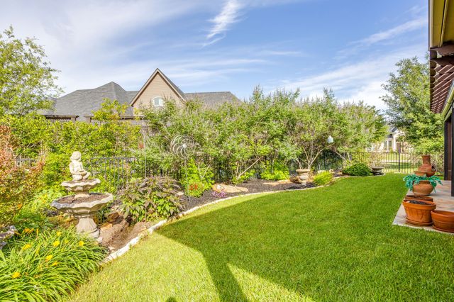 2304 Marseilles Court, Granbury, TX 76048
