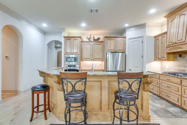 2304 Marseilles Court, Granbury, TX 76048