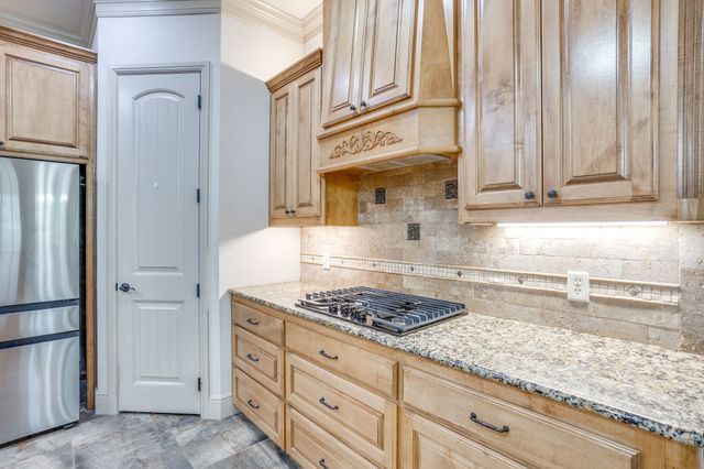 2304 Marseilles Court, Granbury, TX 76048