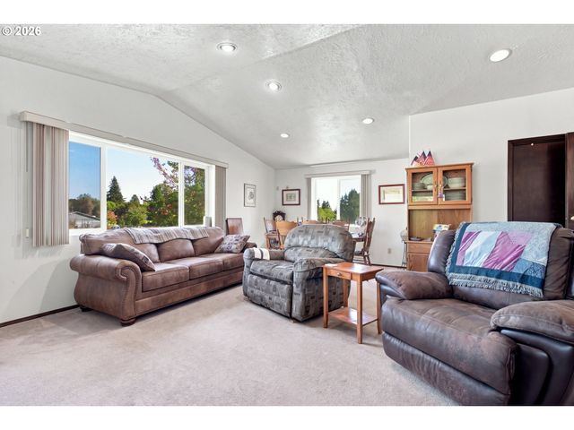 27205 Se CARL St, Gresham, OR 97080