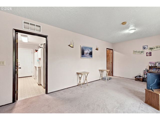 27205 Se CARL St, Gresham, OR 97080