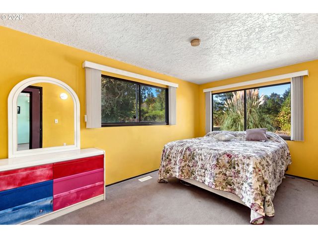 27205 Se CARL St, Gresham, OR 97080