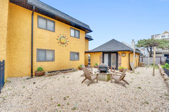 62 K Street, Seaside Park, NJ 08752