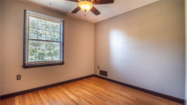 2516 Nicholson Rd, Franklin Park, PA 15143