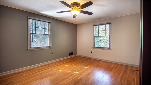 2516 Nicholson Rd, Franklin Park, PA 15143