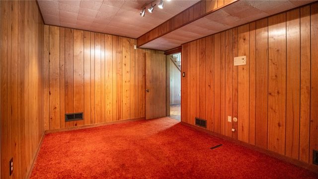 2516 Nicholson Rd, Franklin Park, PA 15143