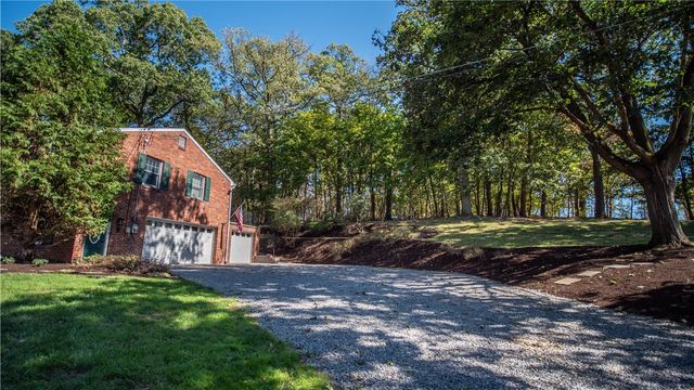 2516 Nicholson Rd, Franklin Park, PA 15143
