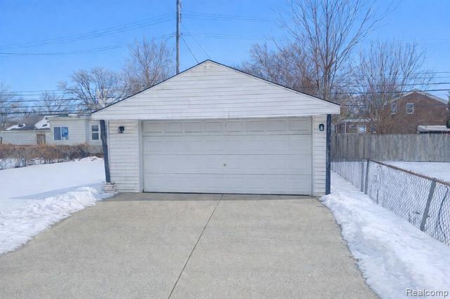 21734 Eastwood Court, Warren, MI 48089