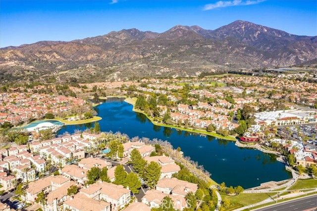 147 Via Contento, Rancho Santa Margarita, CA 92688