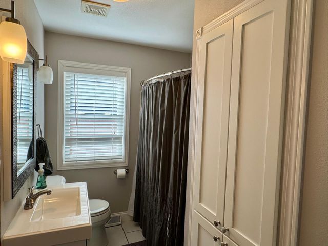 704 S 12th Street, Olivia, MN 56277