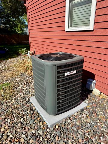 704 S 12th Street, Olivia, MN 56277