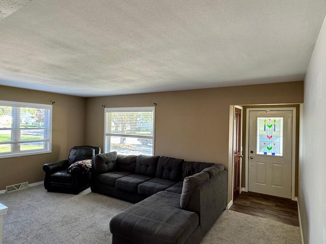 704 S 12th Street, Olivia, MN 56277