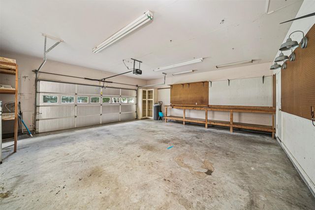 2452 Ripplewood Drive, Conroe, TX 77384