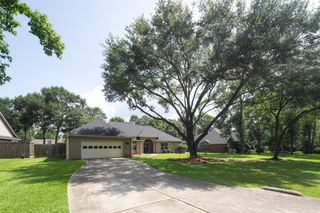 2452 Ripplewood Drive, Conroe, TX 77384