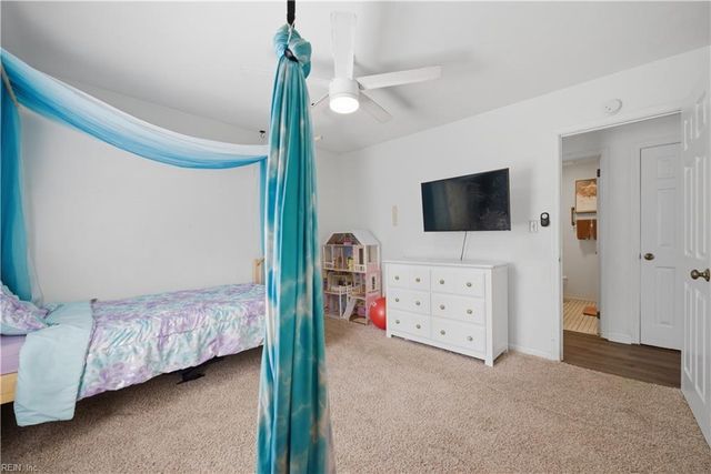 2744 Horseshoe DR, Chesapeake, VA 23322