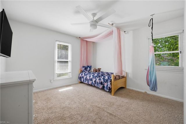 2744 Horseshoe DR, Chesapeake, VA 23322