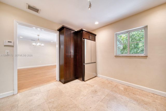 1116 Almeria Ave, Coral Gables, FL 33134