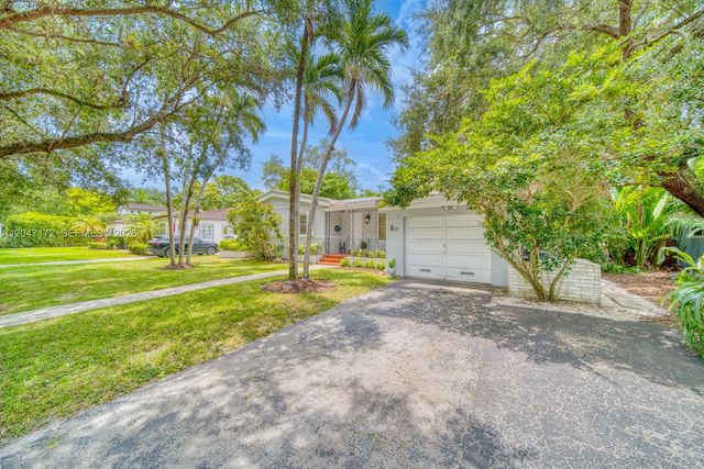 1116 Almeria Ave, Coral Gables, FL 33134