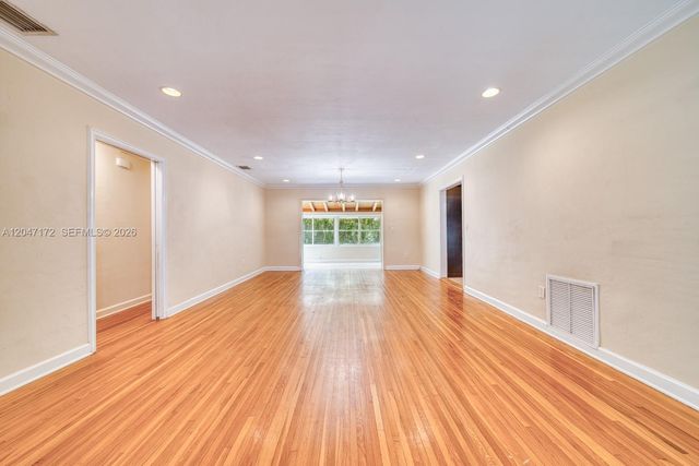 1116 Almeria Ave, Coral Gables, FL 33134