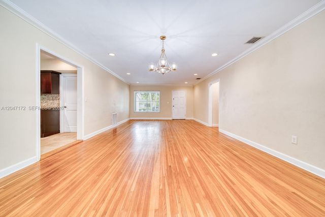 1116 Almeria Ave, Coral Gables, FL 33134