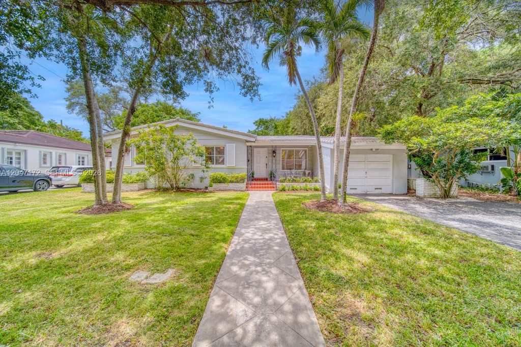 1116 Almeria Ave, Coral Gables, FL 33134
