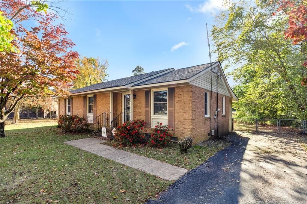 5123 Chesapeake Road, Fayetteville, NC 28311