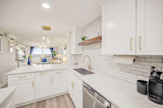 670 Nautilus Court 202, Fort Walton Beach, FL 32548