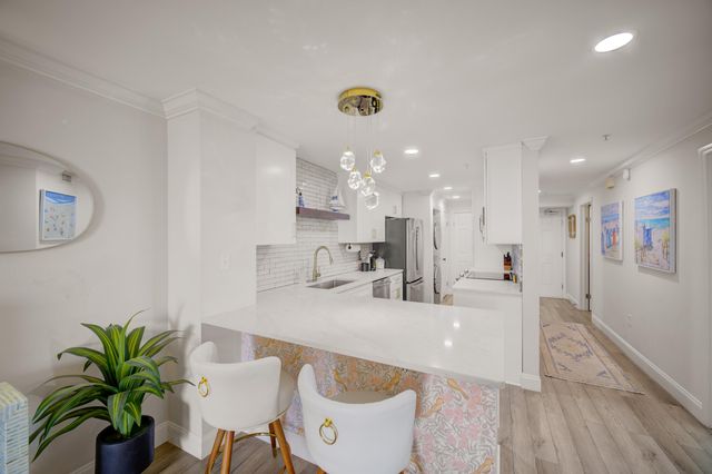 670 Nautilus Court 202, Fort Walton Beach, FL 32548