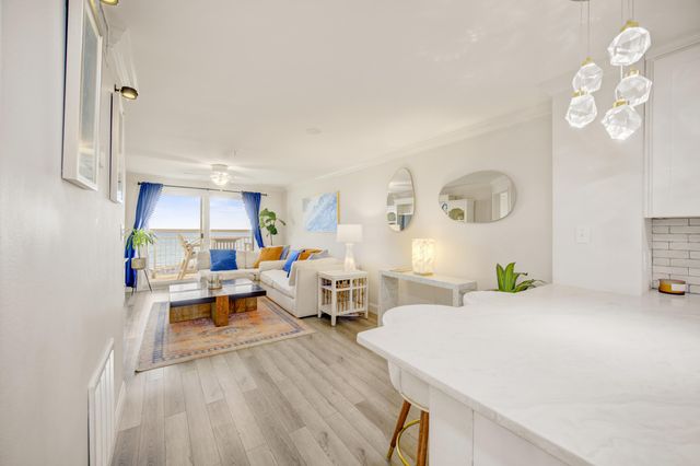 670 Nautilus Court 202, Fort Walton Beach, FL 32548