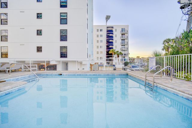 670 Nautilus Court 202, Fort Walton Beach, FL 32548