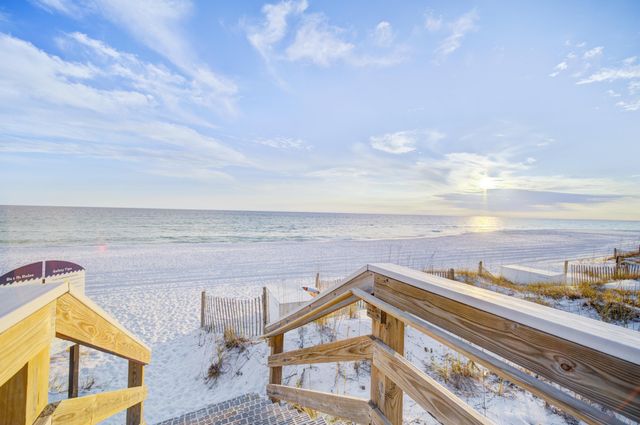 670 Nautilus Court 202, Fort Walton Beach, FL 32548