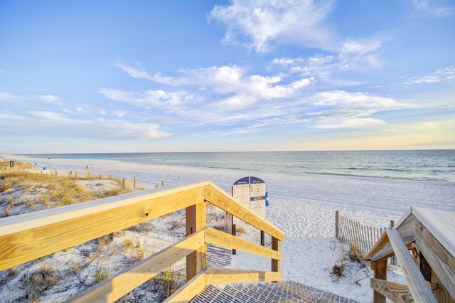 670 Nautilus Court 202, Fort Walton Beach, FL 32548