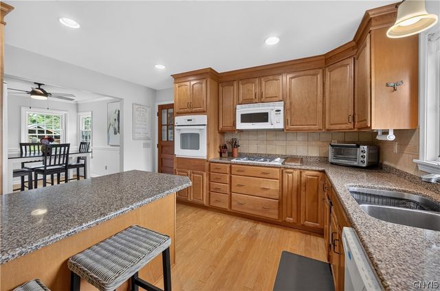 4649 Limeledge Road, Marcellus, NY 13108