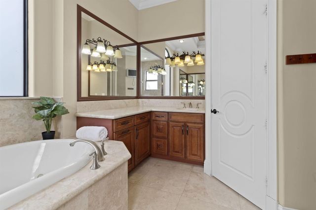 4190 Gleneagles Drive, Boynton Beach, FL 33436