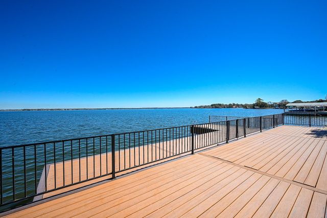 3742 Walden Estates Drive, Montgomery, TX 77356