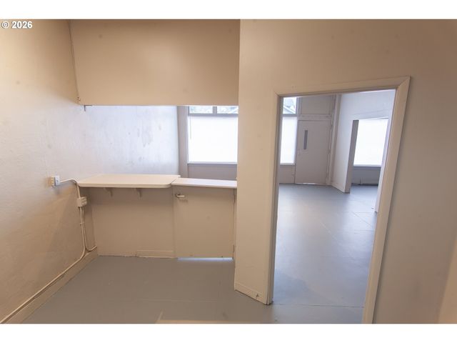 1200 N Killingsworth St, Portland, OR 97217